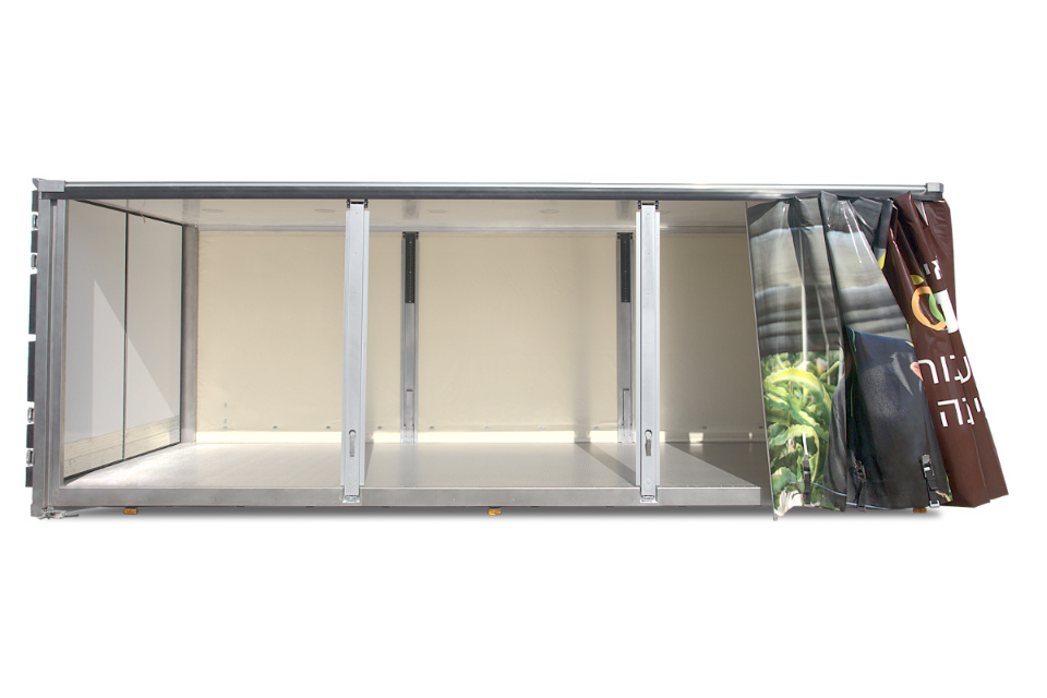 Curtain side refrigerated body